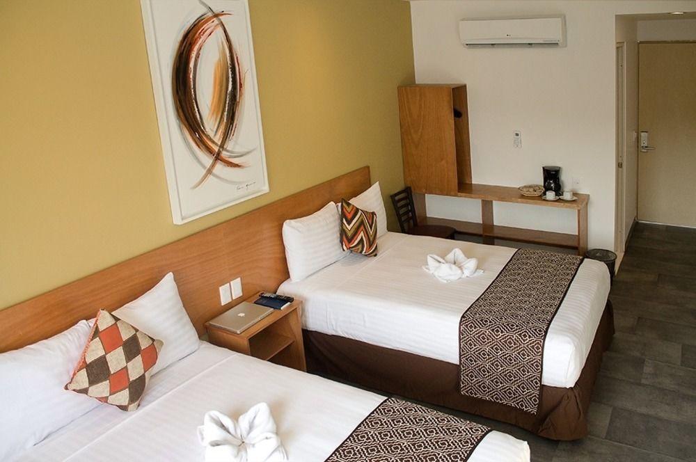 Am Hotel Y Plaza Huatulco Exterior photo