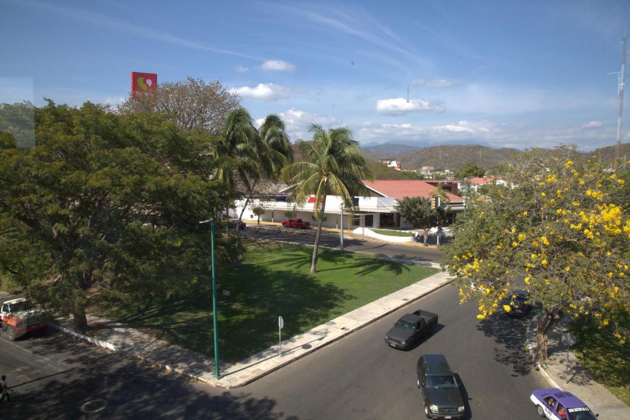 Am Hotel Y Plaza Huatulco Exterior photo