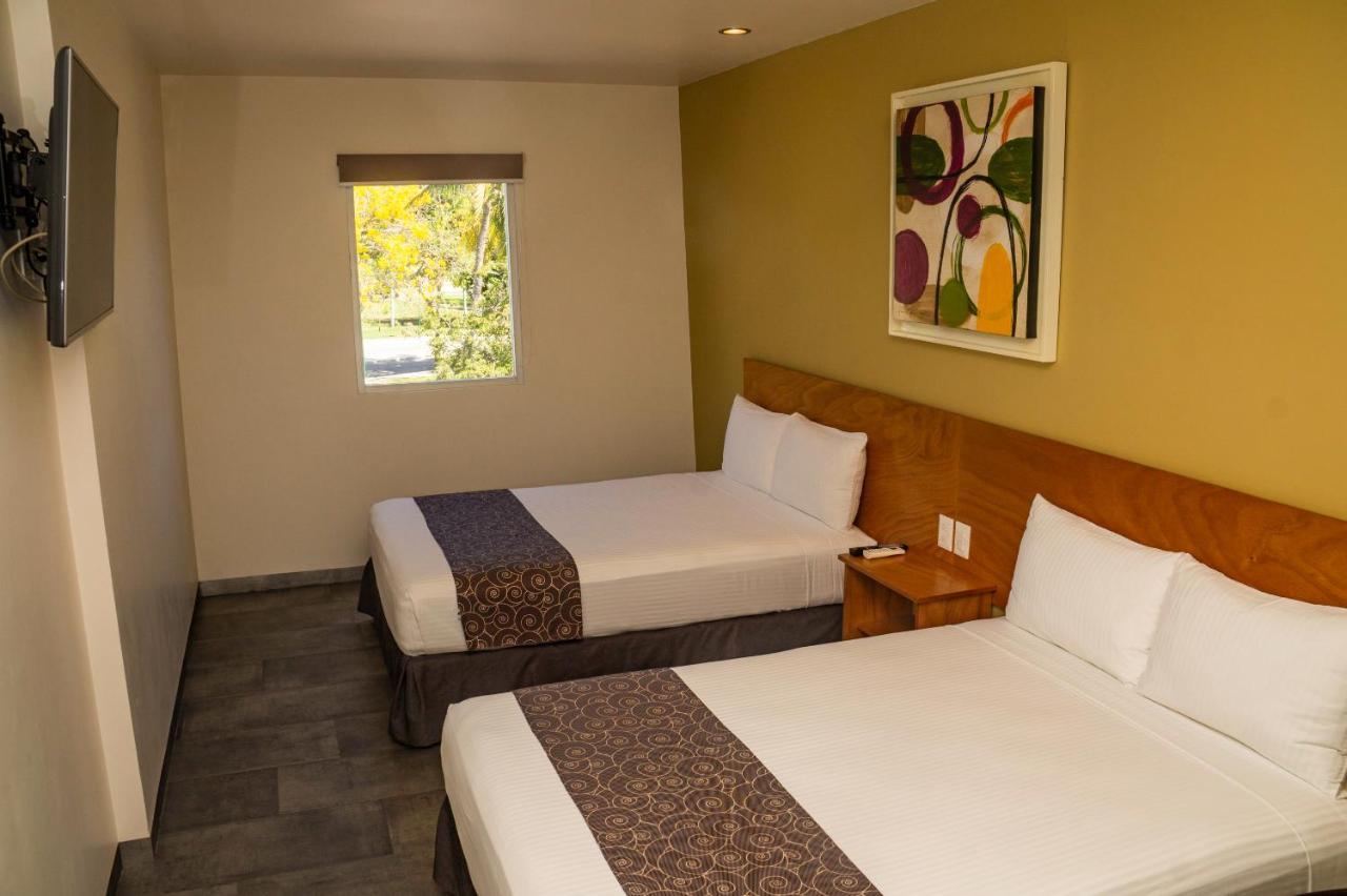 Am Hotel Y Plaza Huatulco Exterior photo