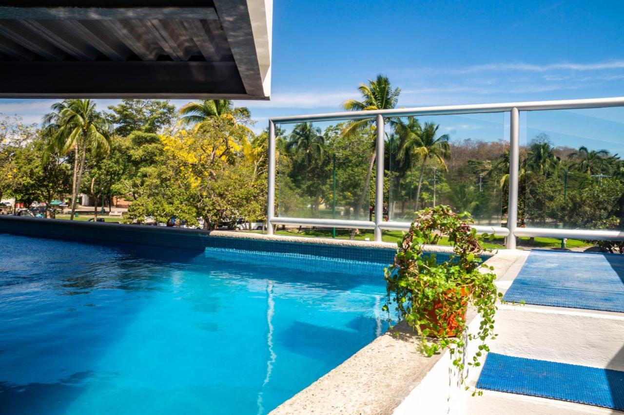 Am Hotel Y Plaza Huatulco Exterior photo